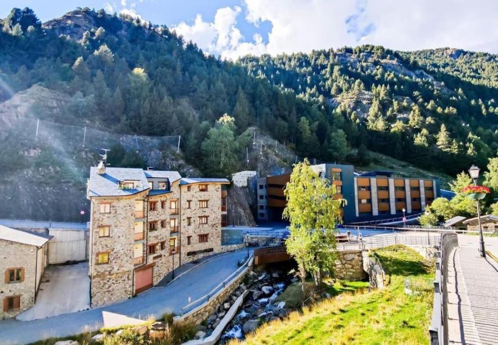 Unico Piso Colorido Y Divertido En Ransol - Increibles Vistas Al Rio Y Naturaleza - Ideal Familias L By Bonesvacances Andorra la Vella Exterior foto